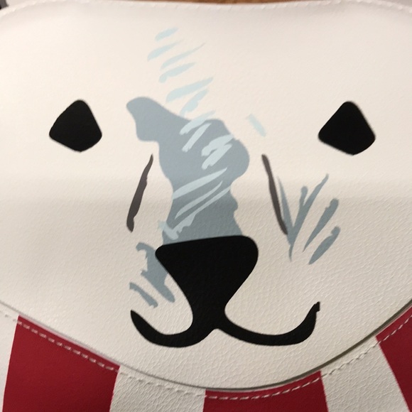 SOLD……..Vera Bradley Polar Bear Cosmetic Case - Picture 2 of 8